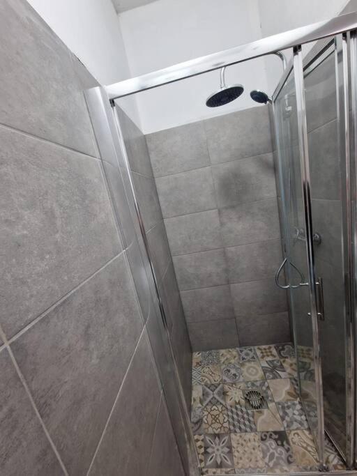 Apartamento Obiteljski Stan Kastel Luksic Kaštela Exterior foto
